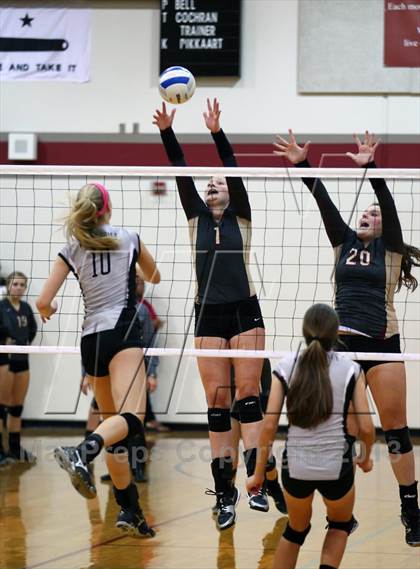 Thumbnail 3 in Vandegrift @ Rouse photogallery.