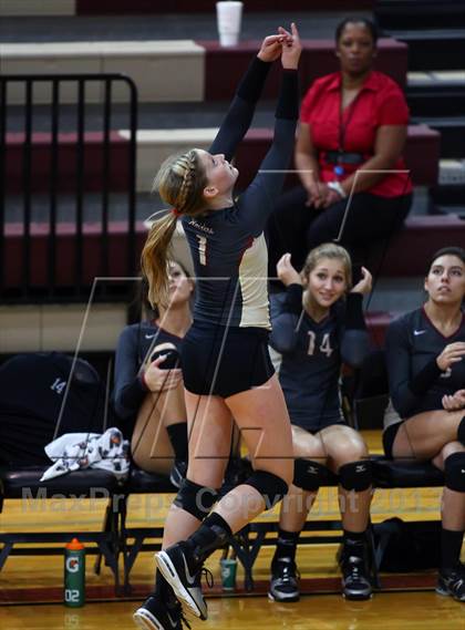 Thumbnail 2 in Vandegrift @ Rouse photogallery.