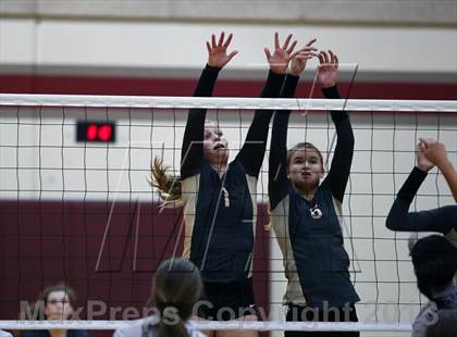 Thumbnail 1 in Vandegrift @ Rouse photogallery.