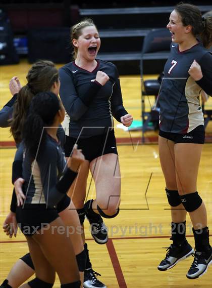 Thumbnail 2 in Vandegrift @ Rouse photogallery.