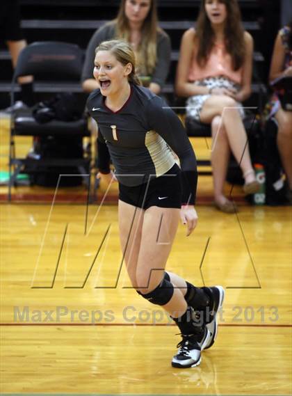 Thumbnail 1 in Vandegrift @ Rouse photogallery.