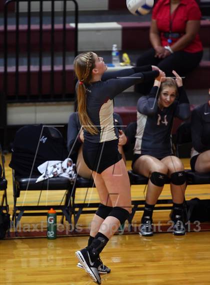 Thumbnail 1 in Vandegrift @ Rouse photogallery.