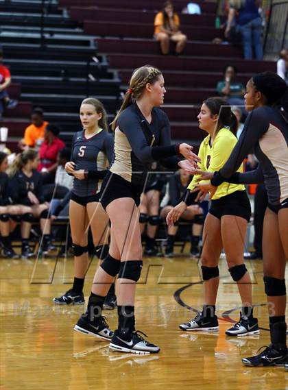 Thumbnail 1 in Vandegrift @ Rouse photogallery.