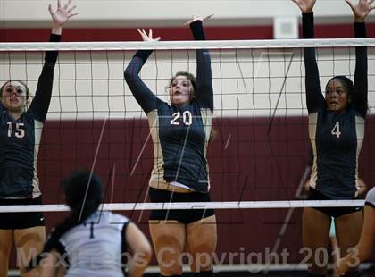 Thumbnail 3 in Vandegrift @ Rouse photogallery.