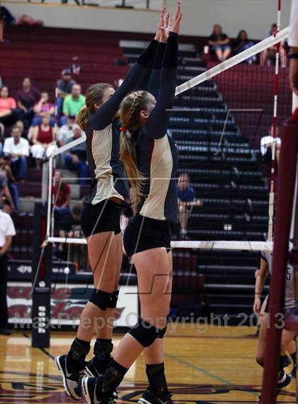Thumbnail 3 in Vandegrift @ Rouse photogallery.