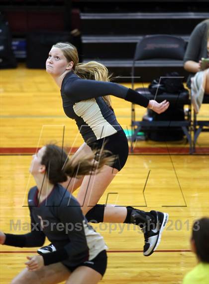 Thumbnail 3 in Vandegrift @ Rouse photogallery.