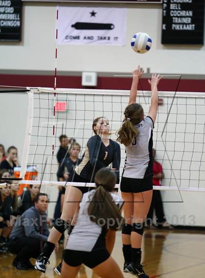 Thumbnail 1 in Vandegrift @ Rouse photogallery.