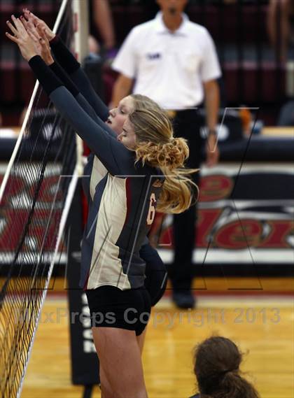 Thumbnail 1 in Vandegrift @ Rouse photogallery.
