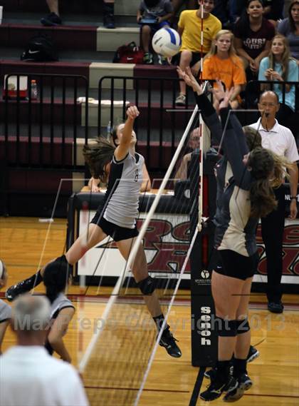 Thumbnail 1 in Vandegrift @ Rouse photogallery.
