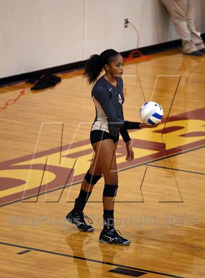Thumbnail 1 in Vandegrift @ Rouse photogallery.