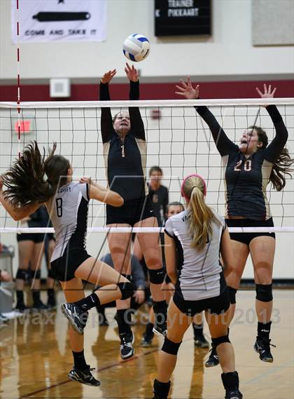 Thumbnail 3 in Vandegrift @ Rouse photogallery.