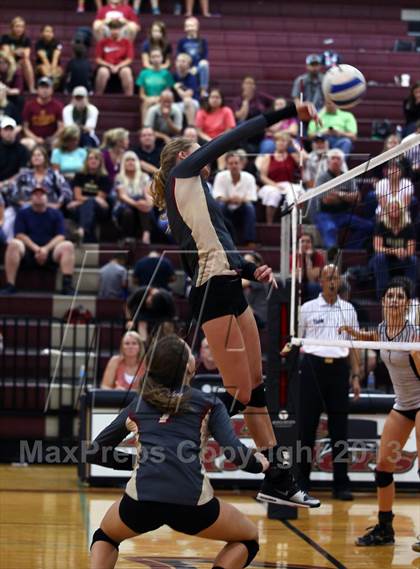 Thumbnail 3 in Vandegrift @ Rouse photogallery.
