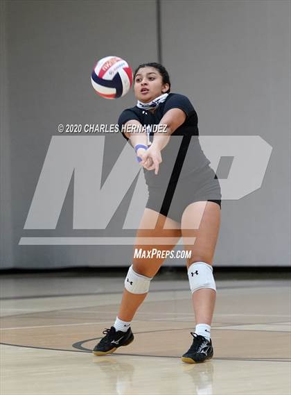 Thumbnail 3 in Klein Oak vs New Caney photogallery.