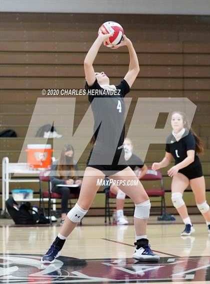Thumbnail 1 in Klein Oak vs New Caney photogallery.