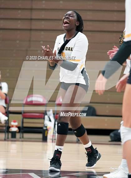 Thumbnail 1 in Klein Oak vs New Caney photogallery.