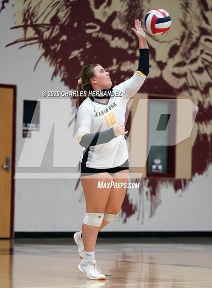 Thumbnail 3 in Klein Oak vs New Caney photogallery.