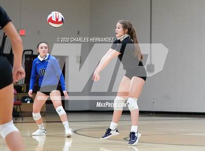Thumbnail 1 in Klein Oak vs New Caney photogallery.