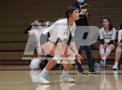 Thumbnail 3 in Klein Oak vs New Caney photogallery.