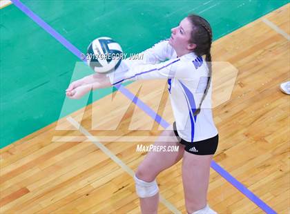 Thumbnail 2 in Mandeville vs Warren Easton (Newman Tournament) photogallery.