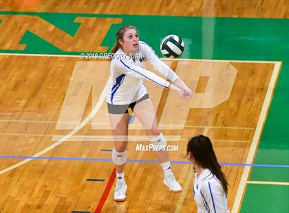 Thumbnail 2 in Mandeville vs Warren Easton (Newman Tournament) photogallery.