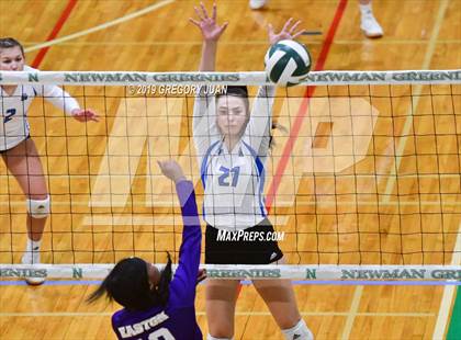 Thumbnail 1 in Mandeville vs Warren Easton (Newman Tournament) photogallery.