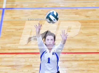 Thumbnail 1 in Mandeville vs Warren Easton (Newman Tournament) photogallery.