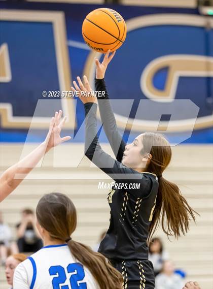 Thumbnail 2 in Cibola @ OConnor photogallery.