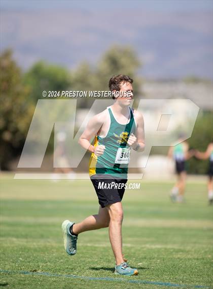 Thumbnail 2 in Moorpark Invitational (Softmore) photogallery.