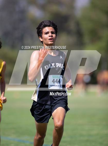Thumbnail 2 in Moorpark Invitational (Softmore) photogallery.