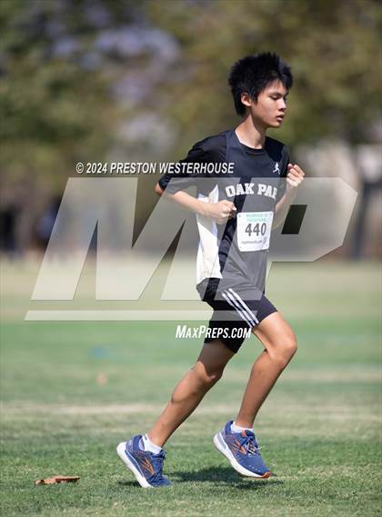 Thumbnail 1 in Moorpark Invitational (Softmore) photogallery.