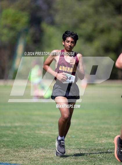 Thumbnail 2 in Moorpark Invitational (Softmore) photogallery.