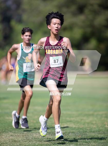 Thumbnail 2 in Moorpark Invitational (Softmore) photogallery.