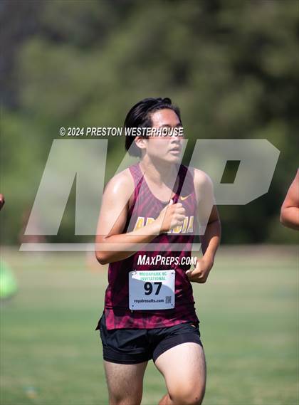 Thumbnail 1 in Moorpark Invitational (Softmore) photogallery.