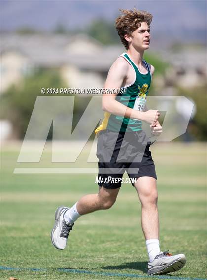 Thumbnail 3 in Moorpark Invitational (Softmore) photogallery.