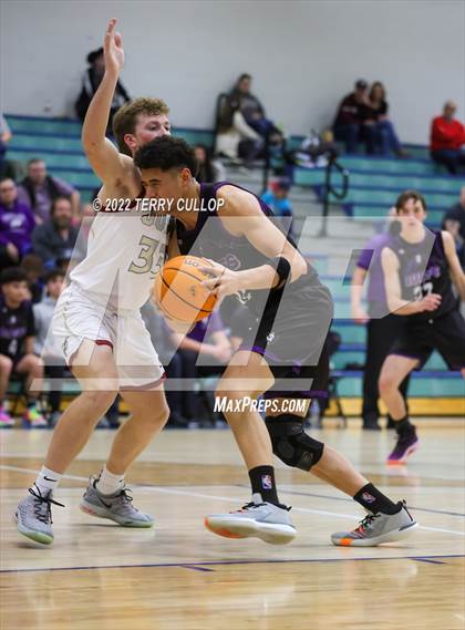 Thumbnail 3 in Tooele vs. Juab (Eagle Holiday Shootout) photogallery.