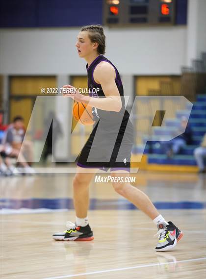 Thumbnail 3 in Tooele vs. Juab (Eagle Holiday Shootout) photogallery.