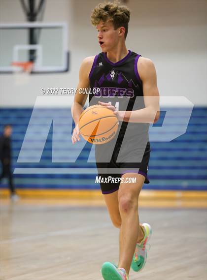 Thumbnail 3 in Tooele vs. Juab (Eagle Holiday Shootout) photogallery.