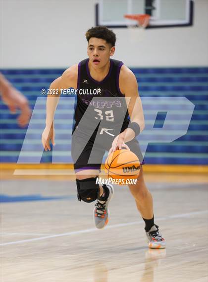 Thumbnail 1 in Tooele vs. Juab (Eagle Holiday Shootout) photogallery.