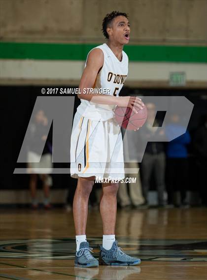Thumbnail 1 in Moreau Catholic vs. Bishop O'Dowd (CIF NCS D2 Playoff) photogallery.