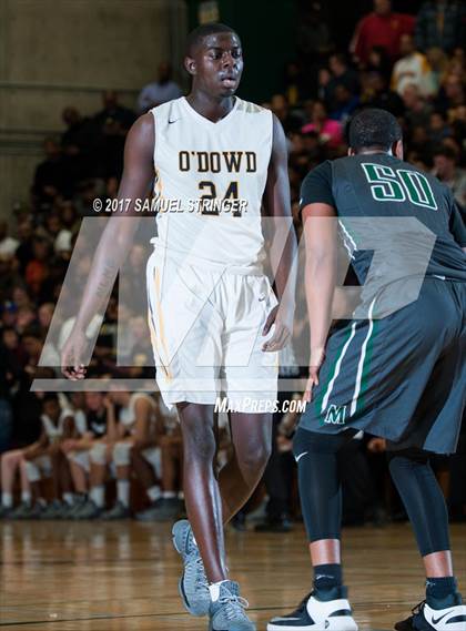 Thumbnail 1 in Moreau Catholic vs. Bishop O'Dowd (CIF NCS D2 Playoff) photogallery.
