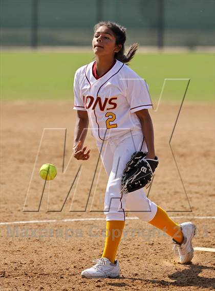 Thumbnail 2 in Mira Monte vs West (Mira Monte Invitational) photogallery.