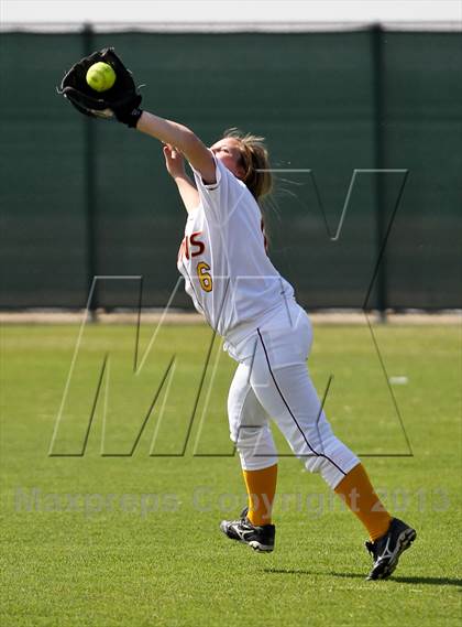 Thumbnail 2 in Mira Monte vs West (Mira Monte Invitational) photogallery.