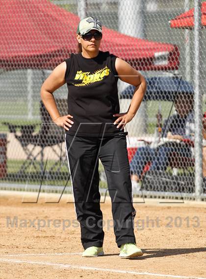 Thumbnail 2 in Mira Monte vs West (Mira Monte Invitational) photogallery.