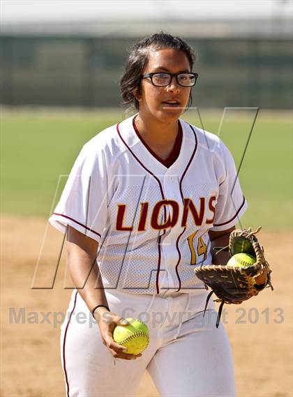Thumbnail 3 in Mira Monte vs West (Mira Monte Invitational) photogallery.