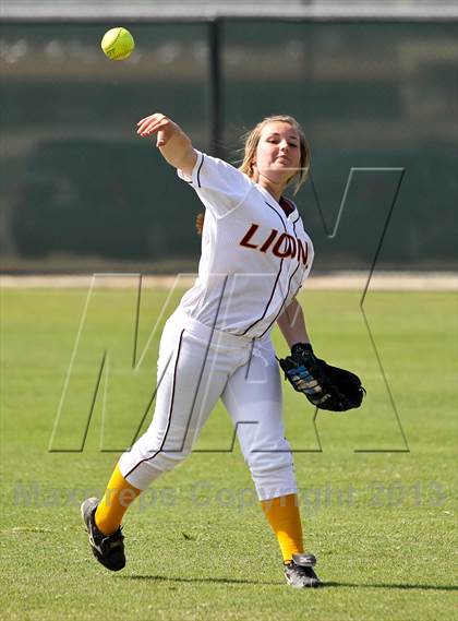 Thumbnail 2 in Mira Monte vs West (Mira Monte Invitational) photogallery.