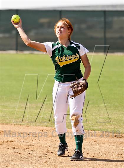 Thumbnail 3 in Mira Monte vs West (Mira Monte Invitational) photogallery.