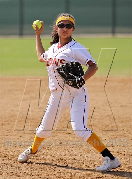 Thumbnail 2 in Mira Monte vs West (Mira Monte Invitational) photogallery.