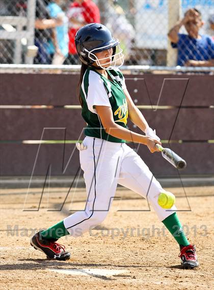 Thumbnail 1 in Mira Monte vs West (Mira Monte Invitational) photogallery.