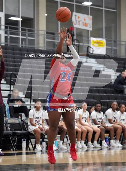 Thumbnail 2 in Cy-Fair vs. Brazosport (Lady Tiger Booster Hoops Round Robin) photogallery.