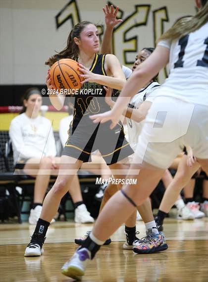 Thumbnail 3 in Morris Catholic @ Hanover Park photogallery.